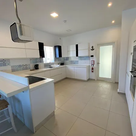 Duplex Penthouse Apartment St. Paul's Bay Exterior photo